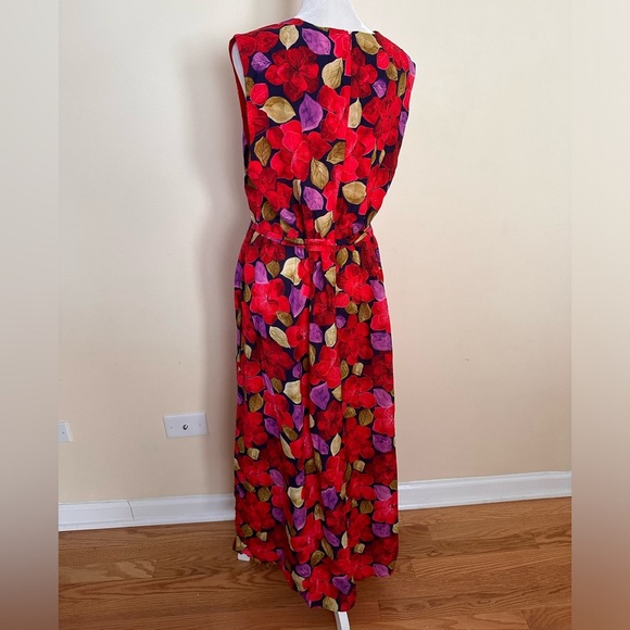 DYVNA Red Green Floral Silk Maxi Dress - Picture 3 of 7